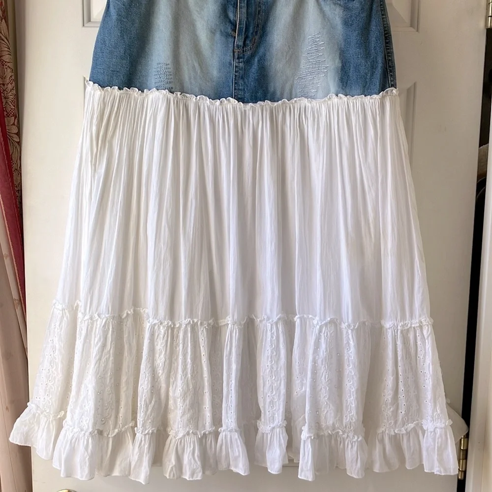 Bila Blue and White A-Line Skirt - Picture 3 of 13